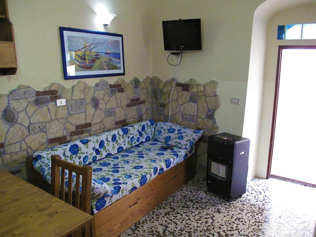 Ferienwohnung Diving Center Punta Stilo Zimmer foto