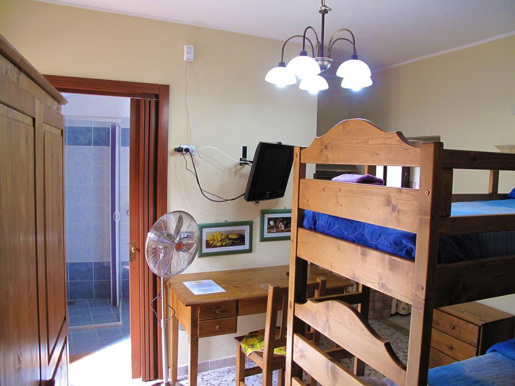 Ferienwohnung Diving Center Punta Stilo Zimmer foto
